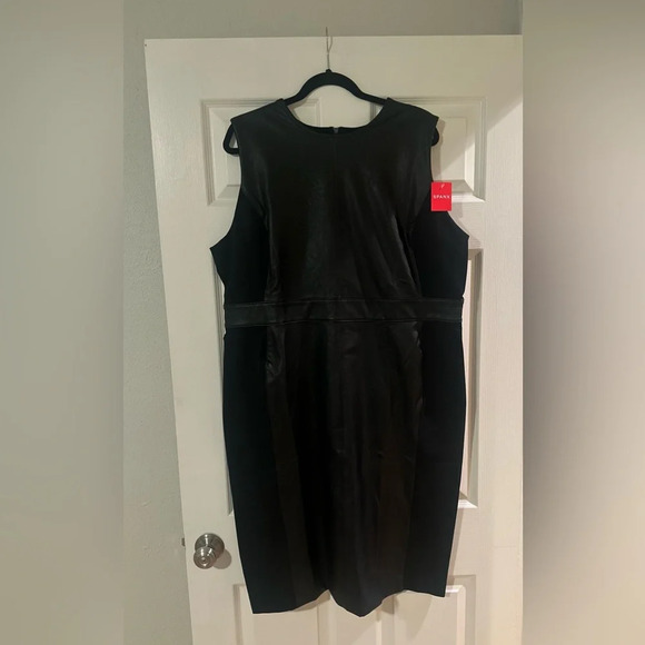 Plus Size SPANX Leather Like Combo Sheath Stretch Bodycon Dress NWT. Size 2X.‎ - Picture 1 of 6